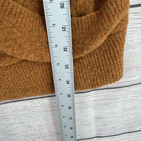 Madewell Wrap-Front Pullover Sweater in Coziest Yarn Womens Medium Hthr Harvest - Picture 9 of 9